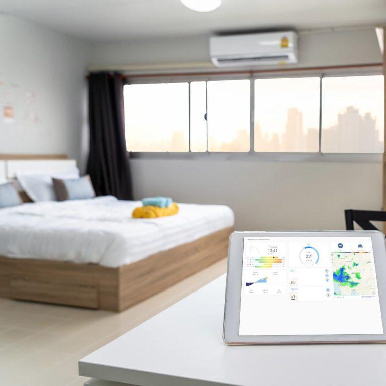 Gradnja pametnega hotela – Home Assistant in HSC Connect